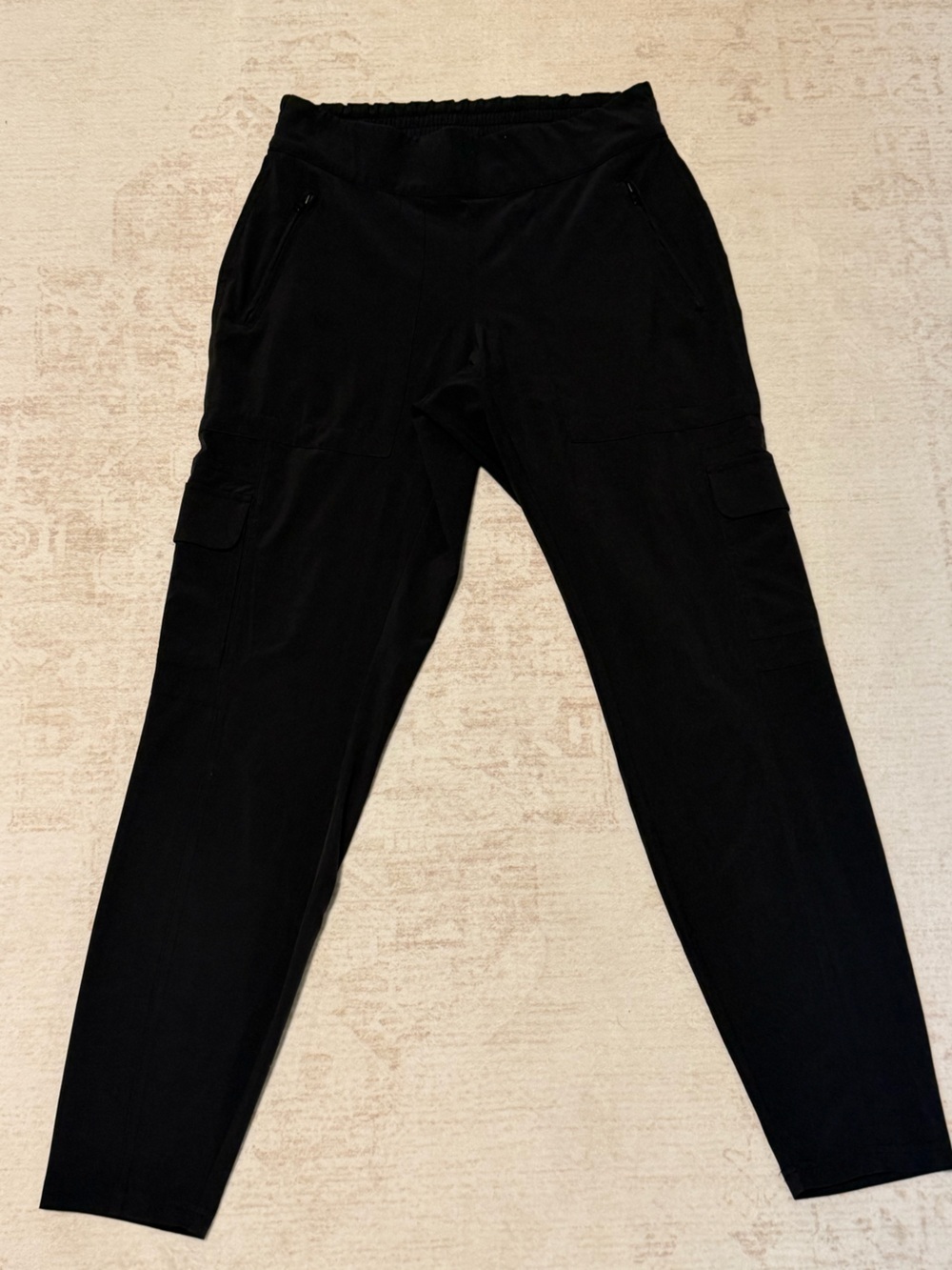Athleta Black Cargo Jogger Pants Women’s Size 4